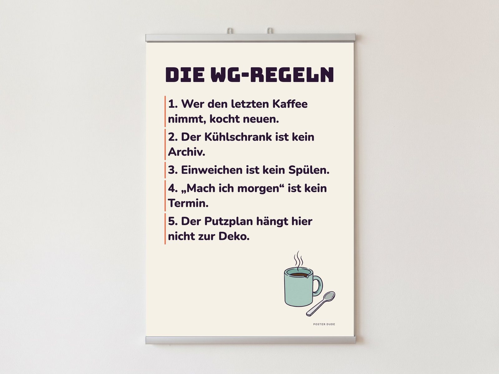 Zubehör: Poster mit silbernen Posterklammern an der Wand