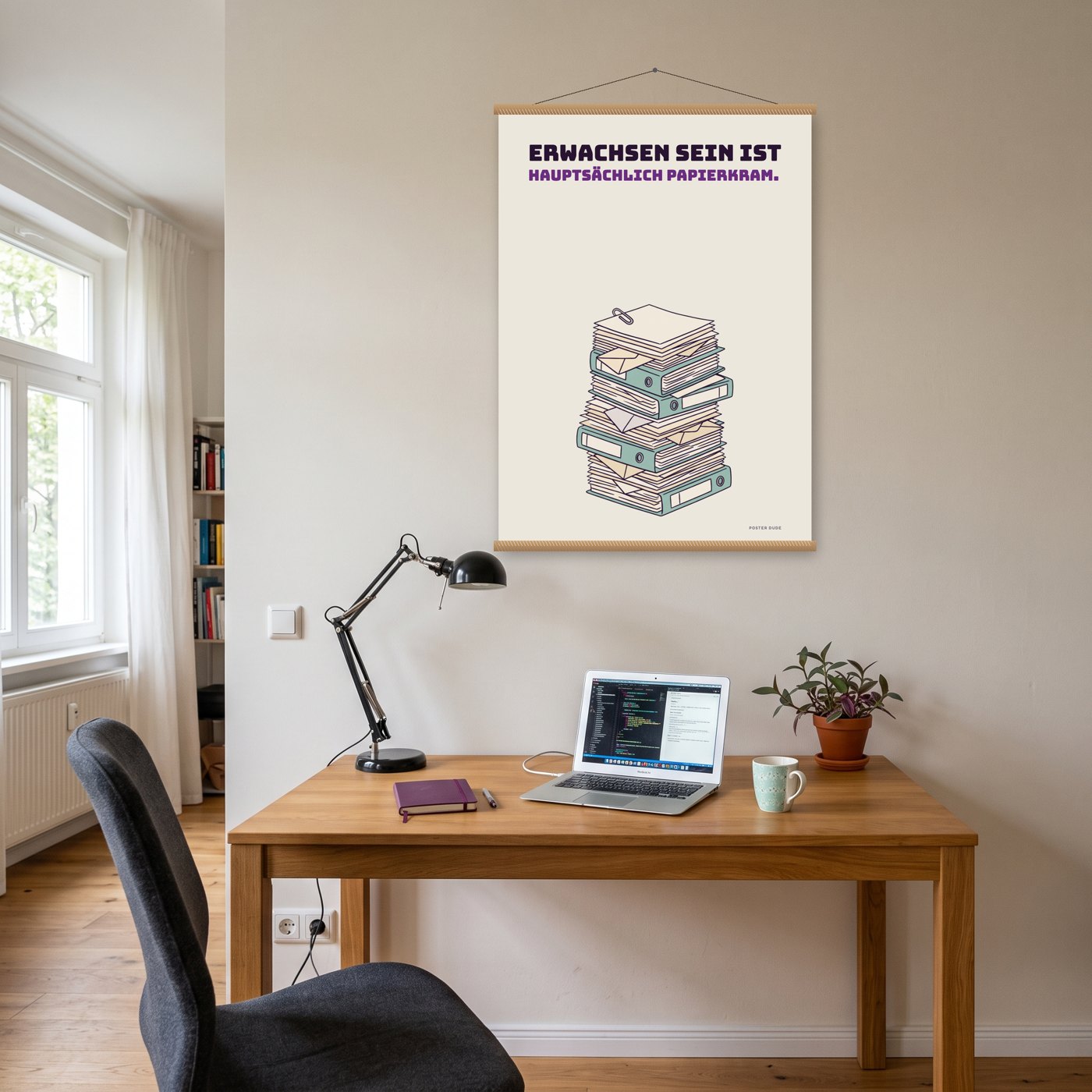 Erwachsen sein – Poster mit Posterleiste an der Wand