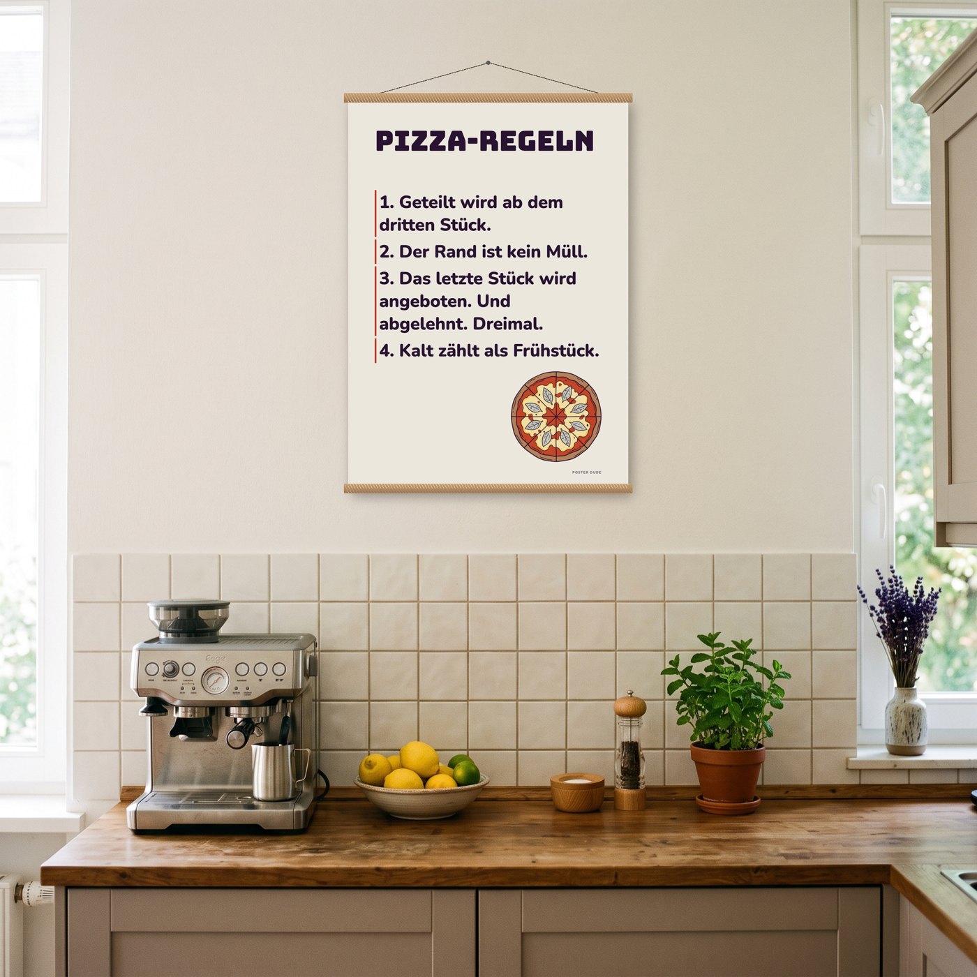Pizza-Regeln – Poster mit Posterleiste an der Wand